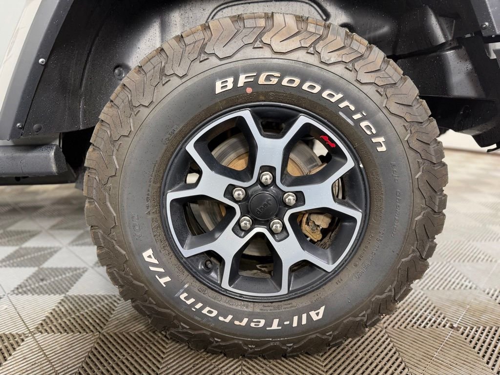 Used 2023 Gray Jeep Rubicon image 24