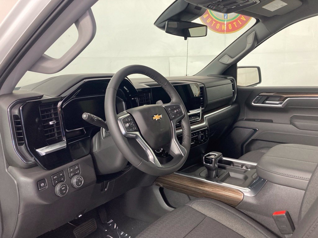 New 2026 Summit White Chevrolet LT image 12