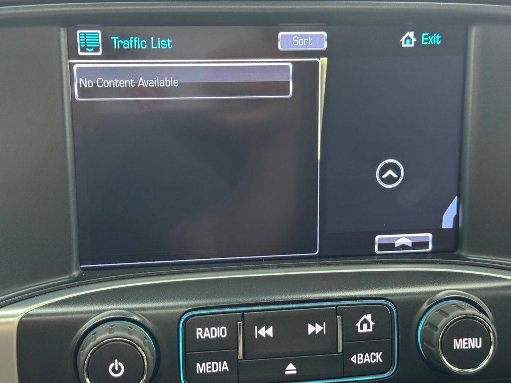 Used 2018 White Frost Tricoat GMC SLT image 25