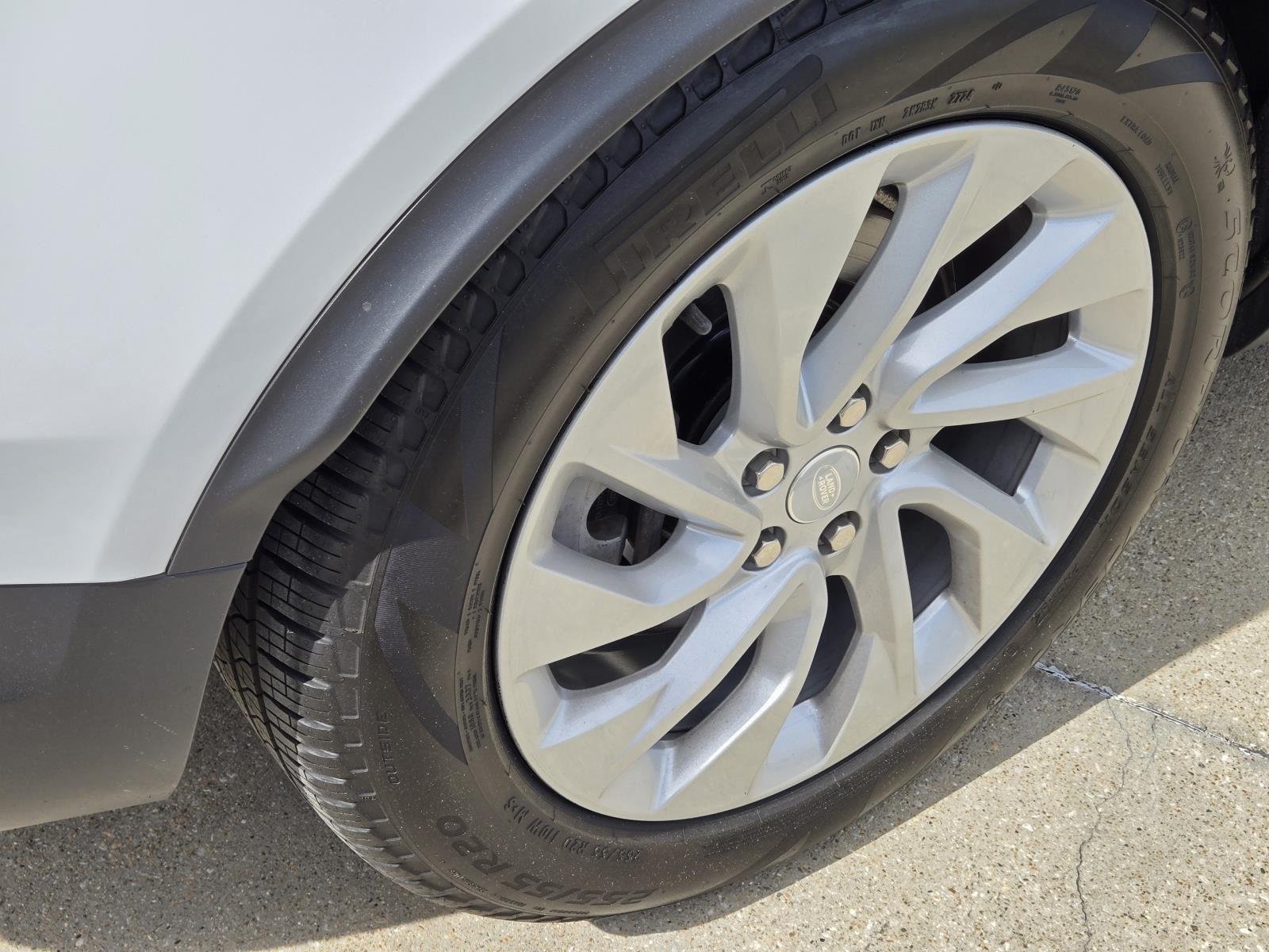 Used 2025 Fuji White Land Rover S image 9