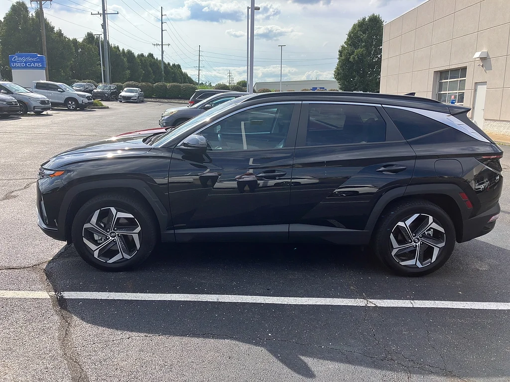 Used 2023 Phantom Black Pearl Hyundai SEL image 36