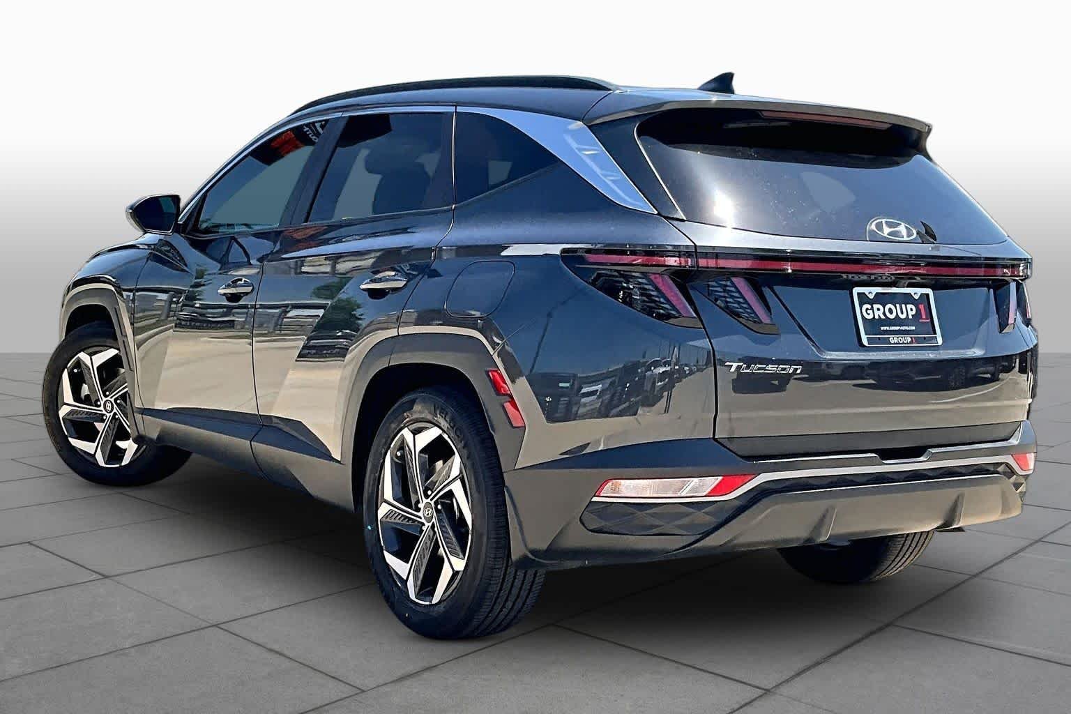 Used 2024 Dark Gray Metallic Hyundai SEL image 12