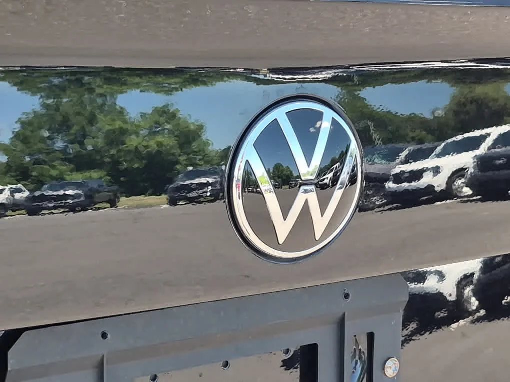 Used 2024 Deep Black Pearl Volkswagen S image 21