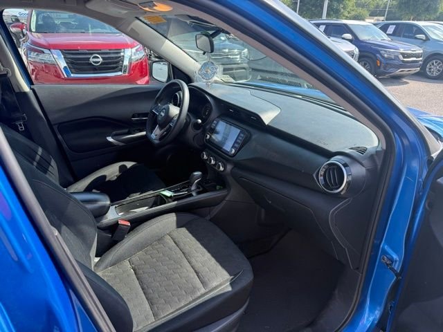 Used 2023 Blue Nissan SV image 9