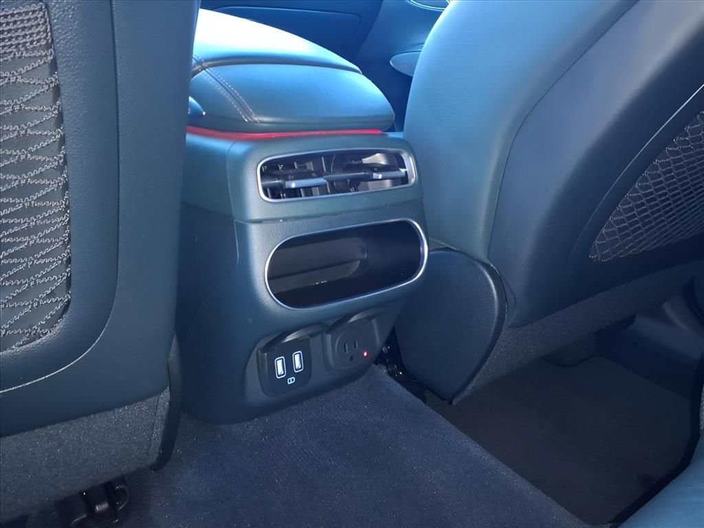 2022 GENESIS GV70 Standard - Photo 11