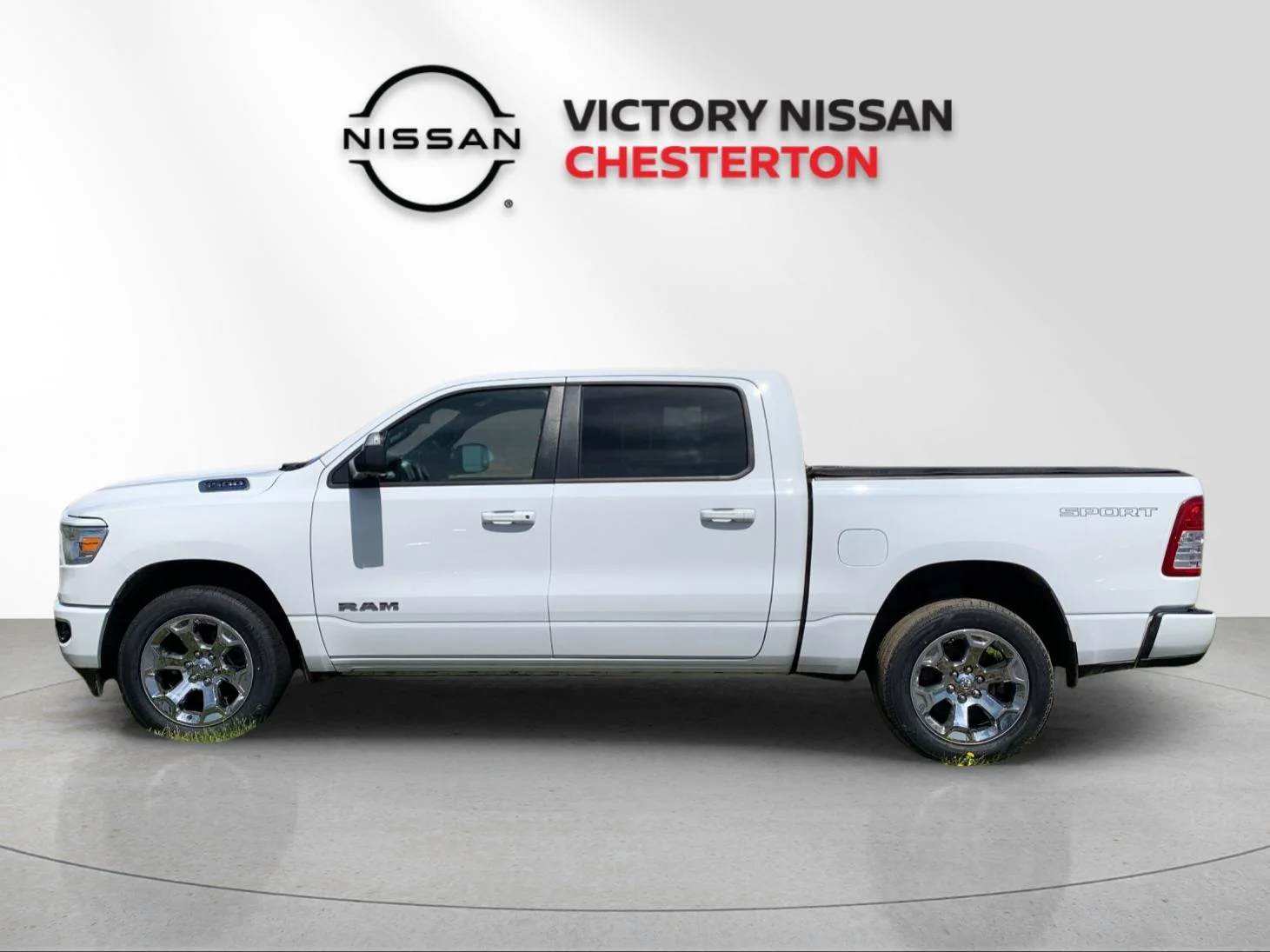 Used 2022 White Ram Big Horn/Lone Star image 2