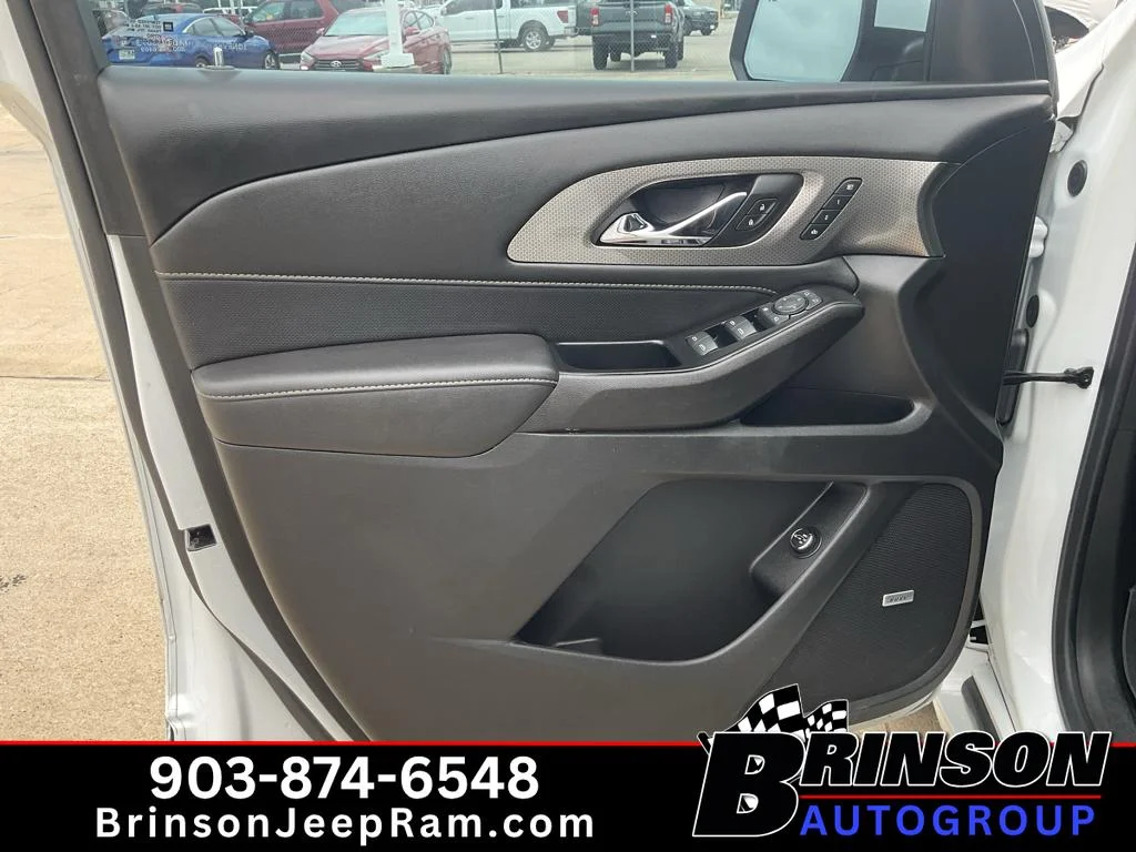 Used 2022 Summit White Chevrolet Premier image 27