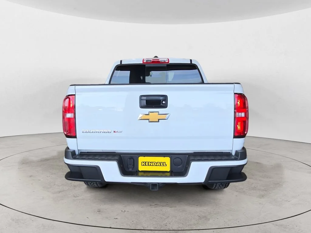 Used 2018 SUMMIT WHITE Chevrolet 4WD Z71 image 10