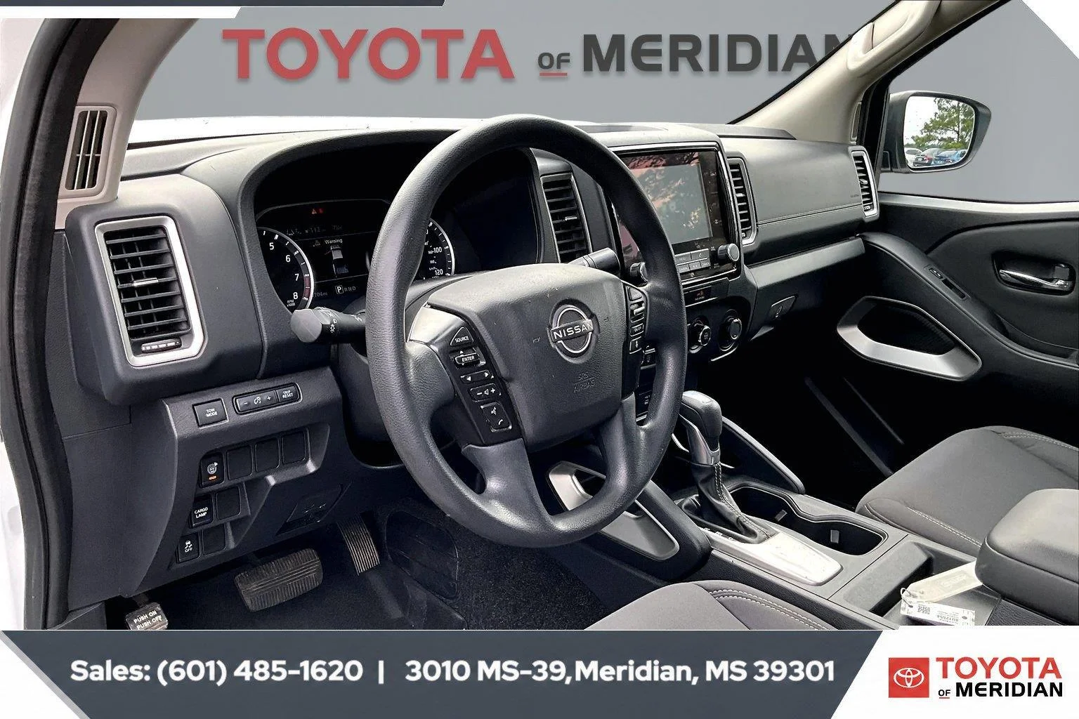 Used 2022 Glacier White Nissan SV image 12