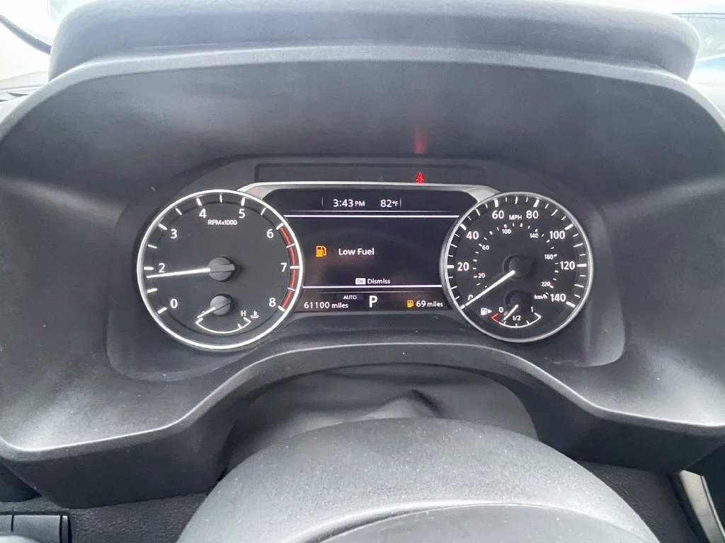 Used 2024 Gray Nissan SV image 13