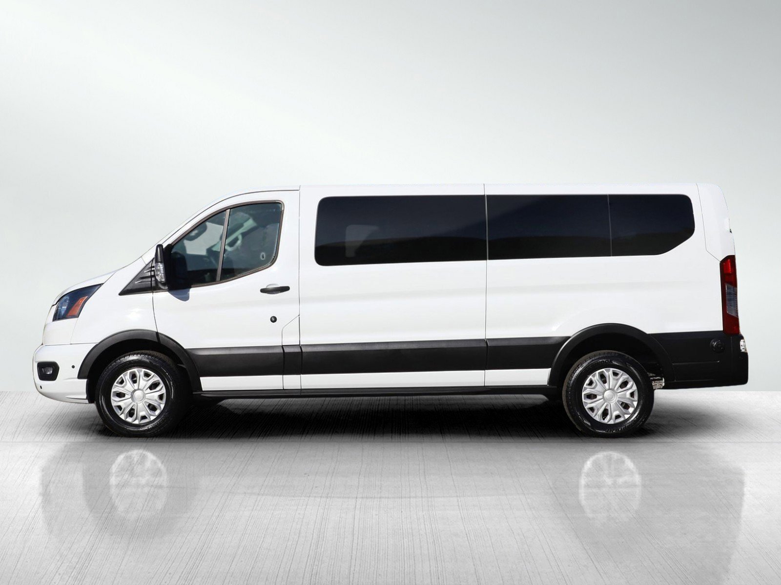 Used 2024 Ford Transit Passenger Van XLT with VIN 1FBAX2YGXRKA12319 for sale in Minneapolis, Minnesota