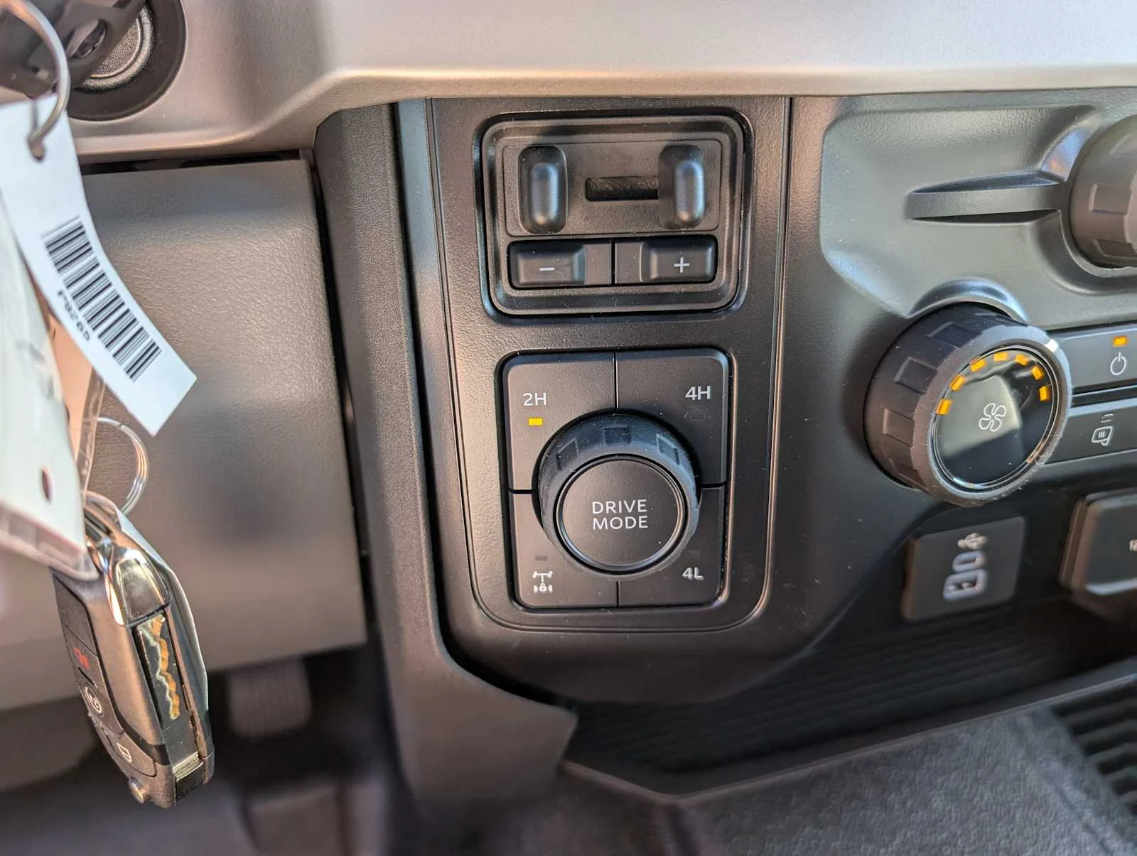 2026 Ford F-350 Super Duty XL - Photo 25