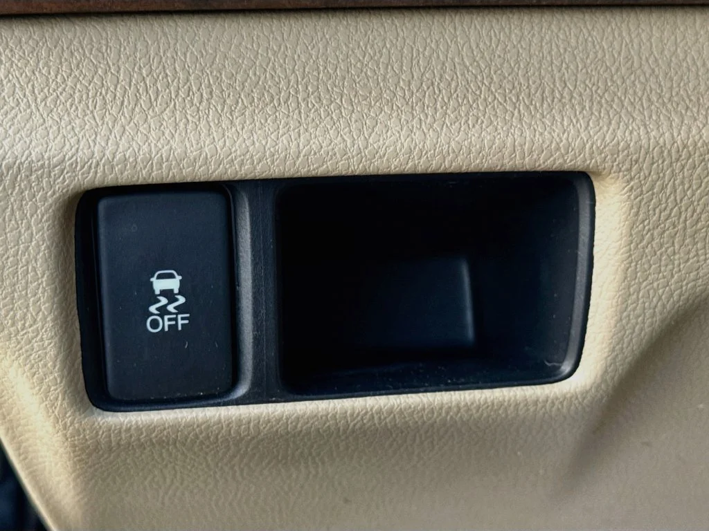 Used 2011 Black Honda EX image 10