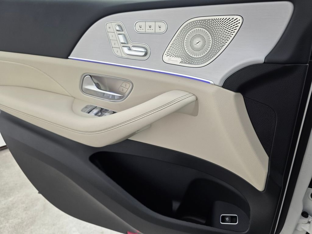 New 2026 Polar White Mercedes-Benz GLE 350 image 16