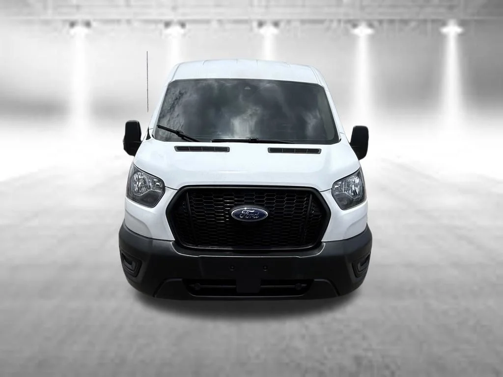 Certified Used 2021 Oxford White Ford Base image 9