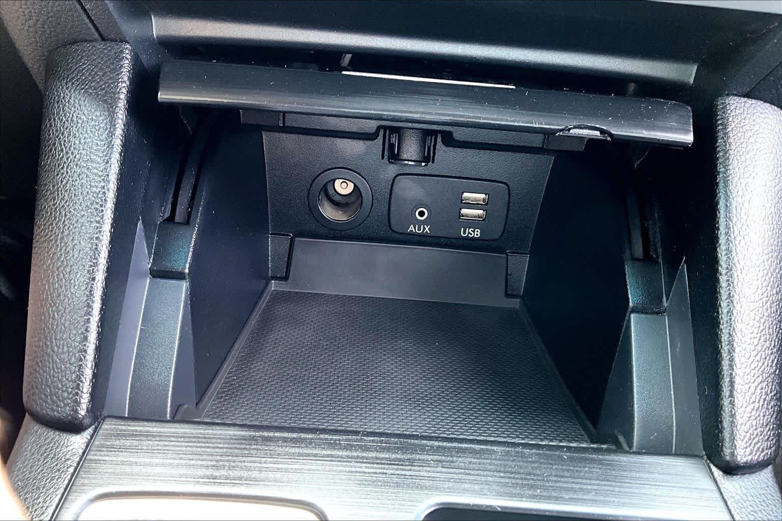 Used 2018 Magnetite Gray Metallic Subaru Premium image 35