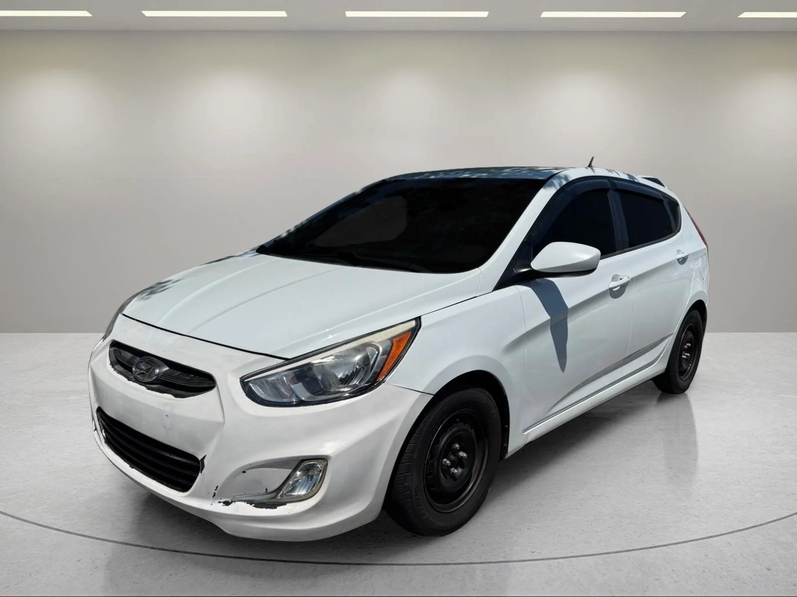 2016 Hyundai Accent SE 5-Door 6-Speed Automatic's photo