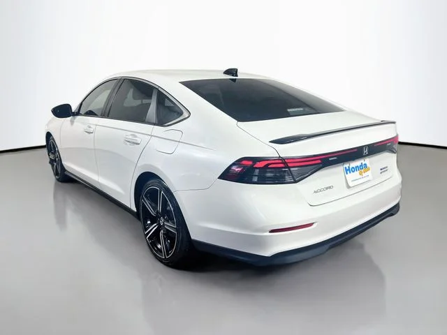 Used 2024 Platinum White Pearl Honda Sport image 7