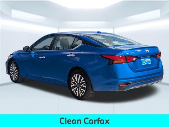 Used 2025 Blue Nissan 2.5 SV image 4