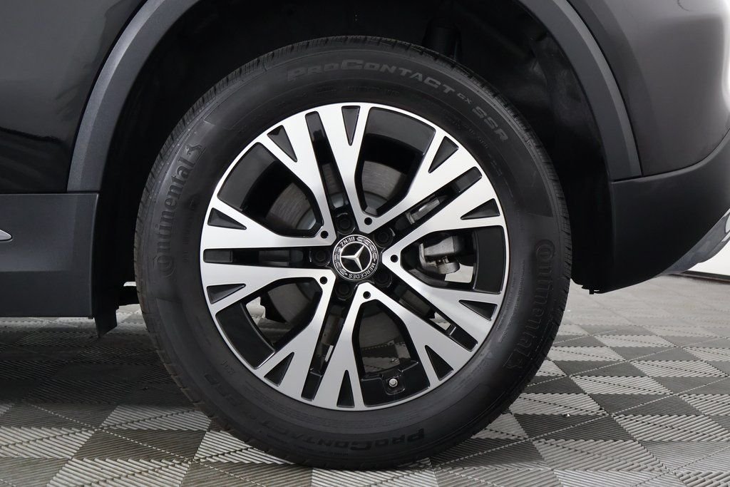 Certified Used 2026 Night Black Mercedes-Benz GLA 250 image 16
