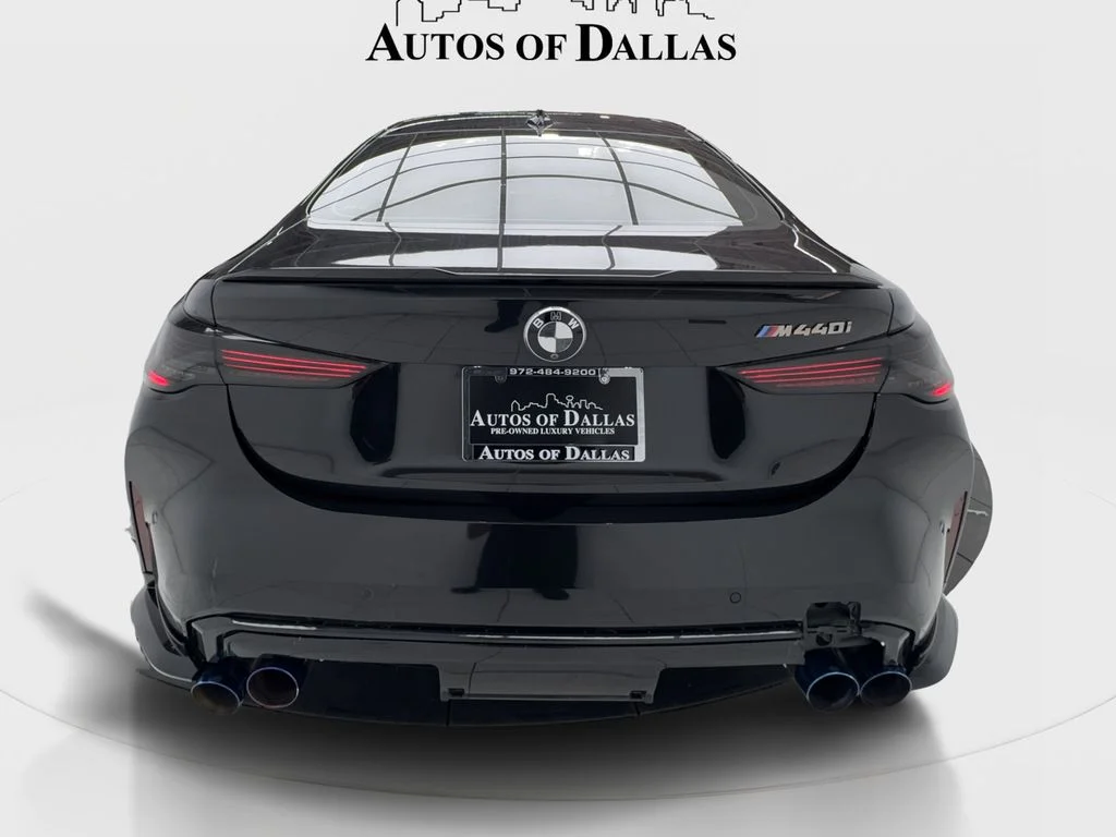 Used 2022 Black BMW M440i xDrive image 9