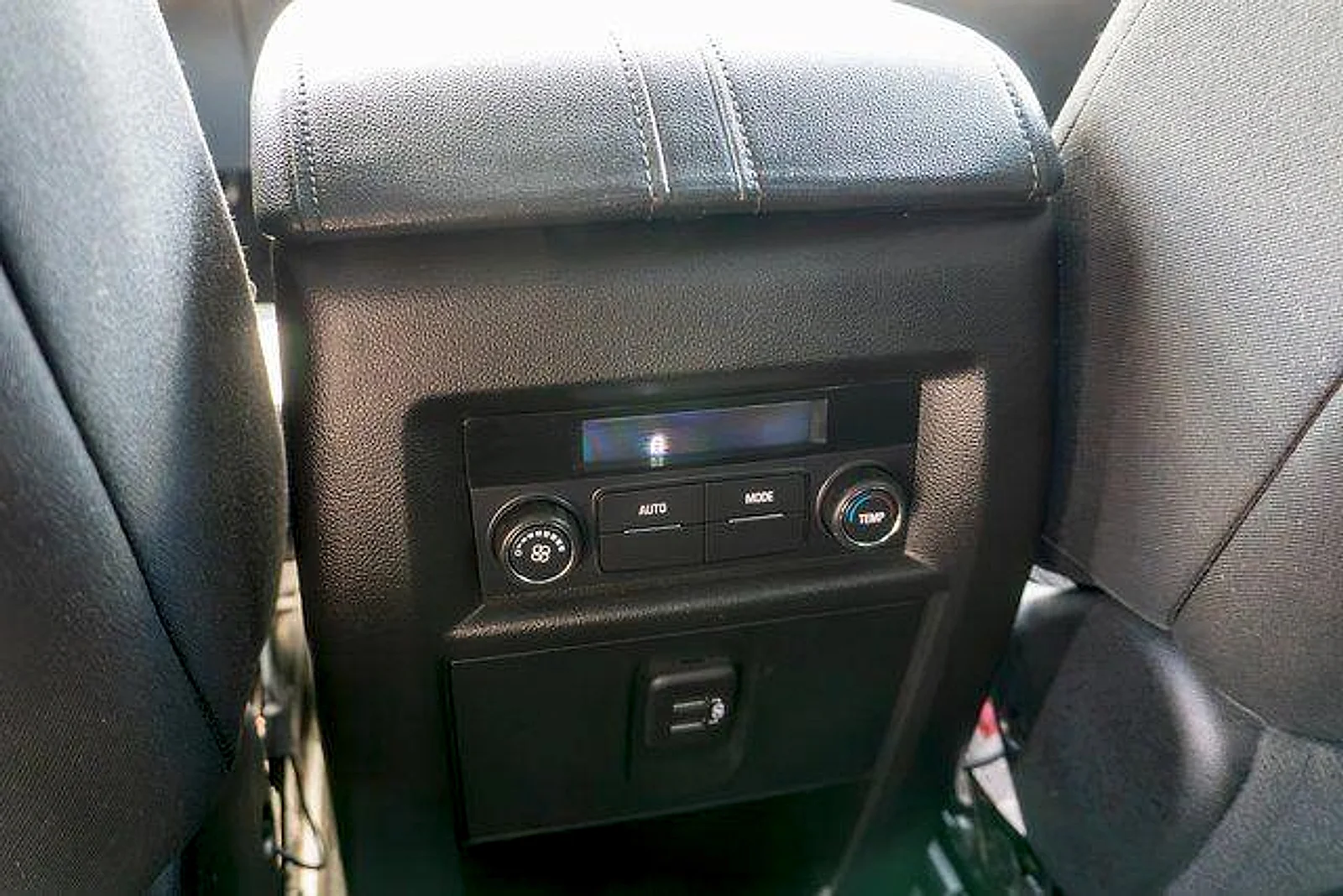 Used 2023 Summit White Chevrolet AWD LT Cloth image 18