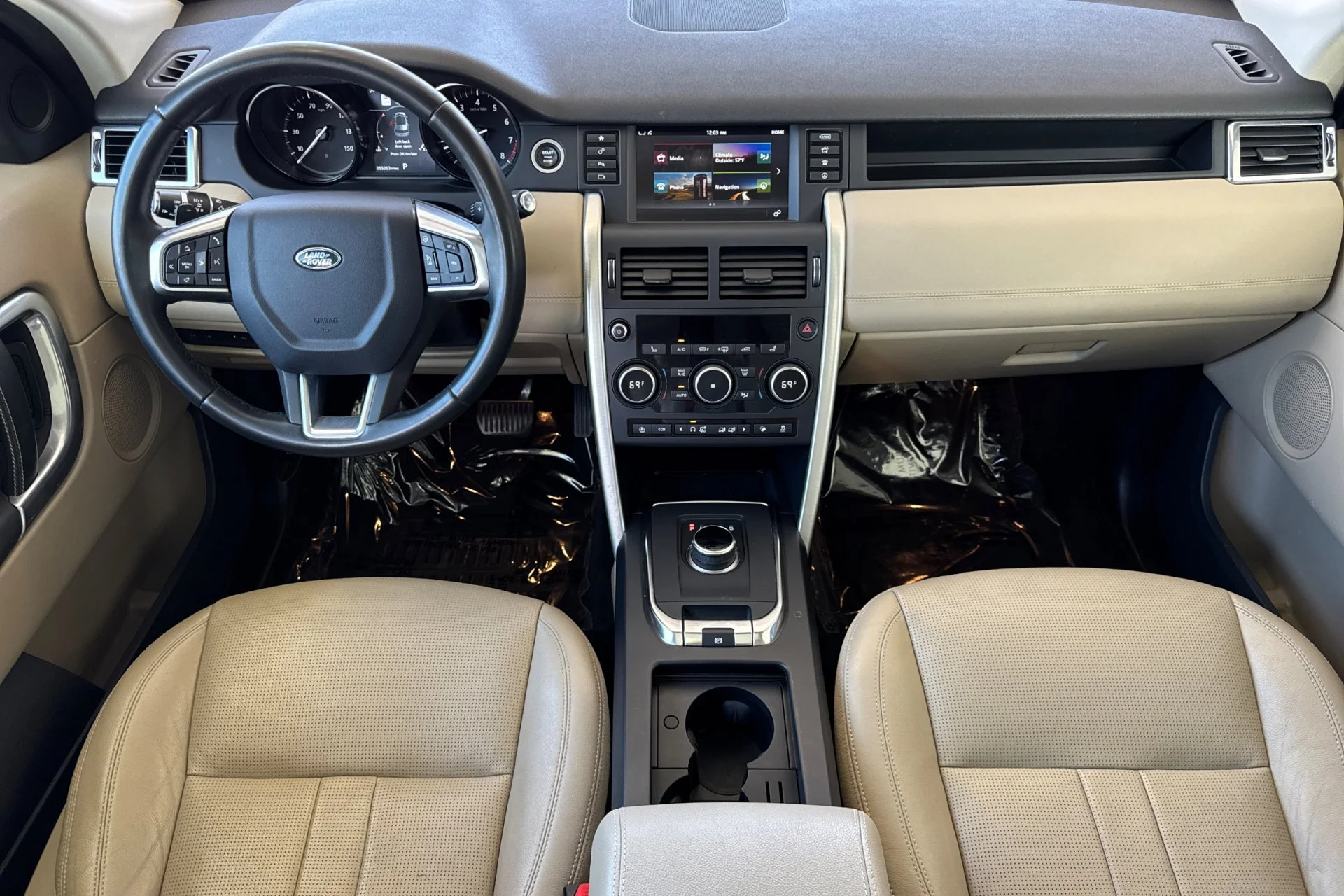 Used 2019 Narvik Black Land Rover HSE image 3