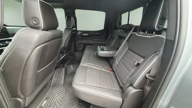Used 2023 Sterling Metallic GMC AT4X image 20