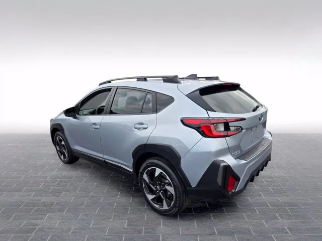 Used 2024 Ice Silver Metallic Subaru Limited image 5