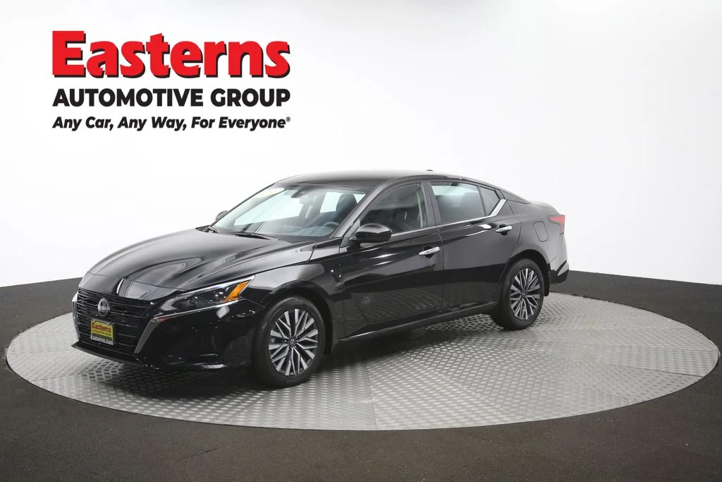 Used 2023 Black Nissan 2.5 SV image 56