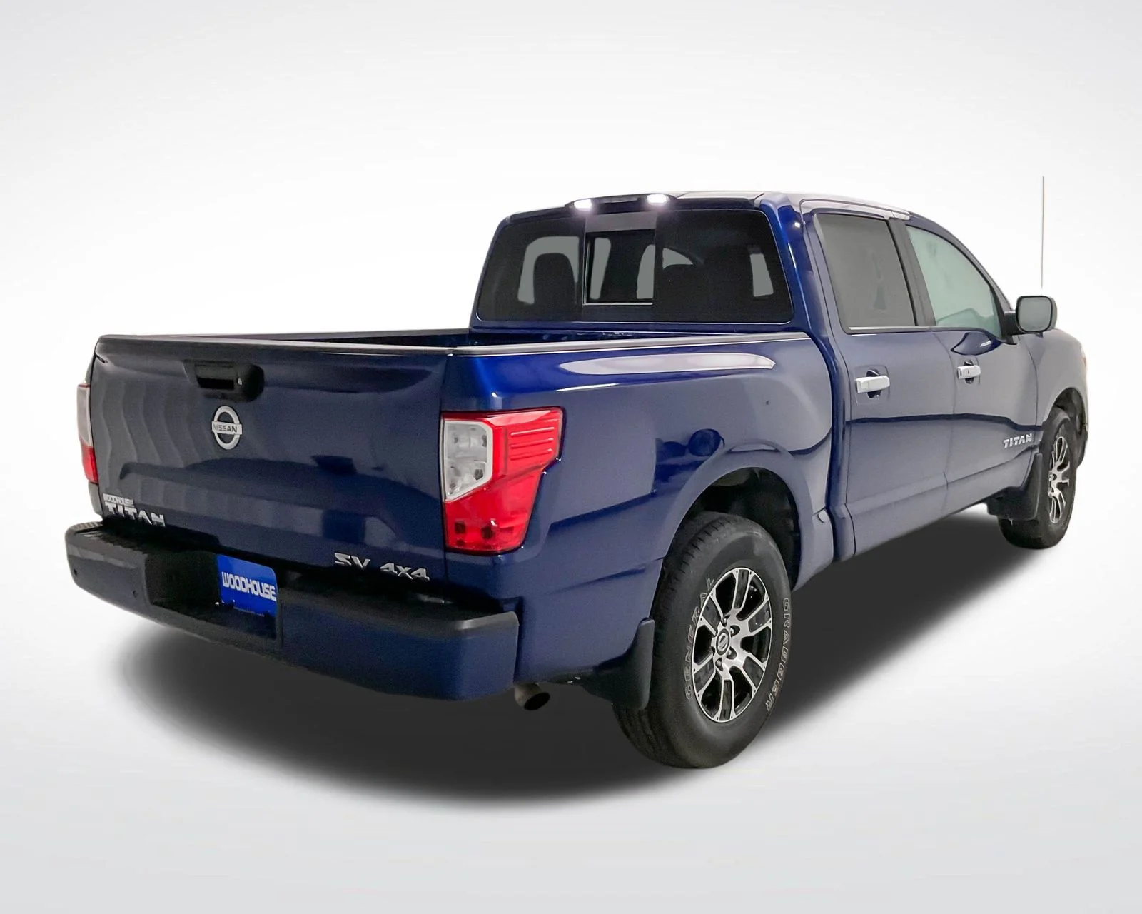 Used 2021 Blue Nissan SV image 5
