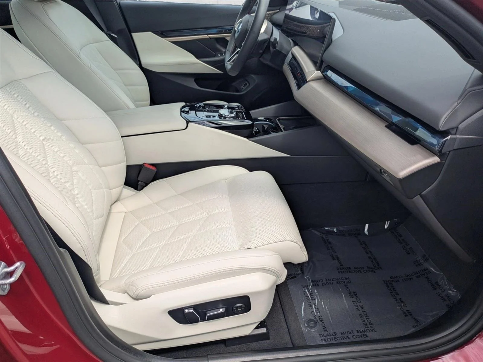 2025 BMW i5 M60 - Photo 21