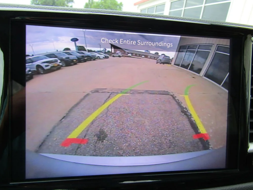 Used 2024 Silver Chrysler Touring L image 16