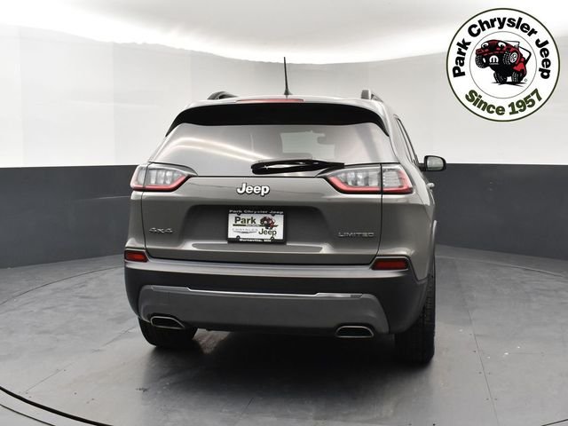 Used 2022 Gray Jeep Limited image 5