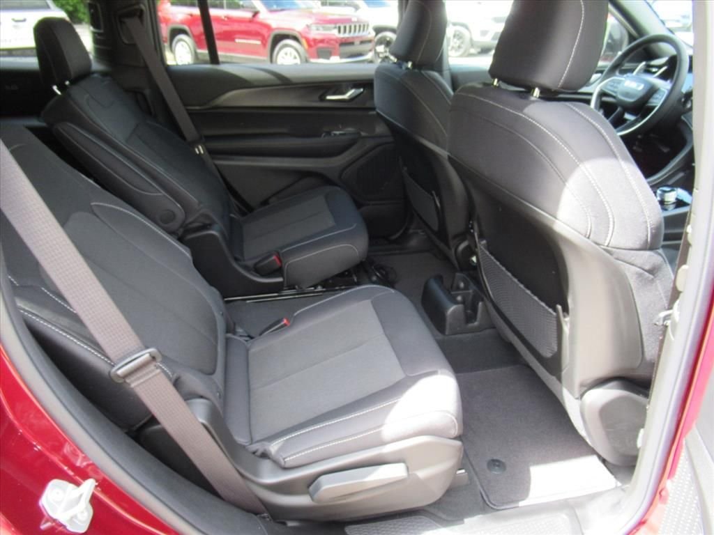 New 2026 Velvet Red Pearl-Coat Exterior Paint Jeep Laredo X image 29