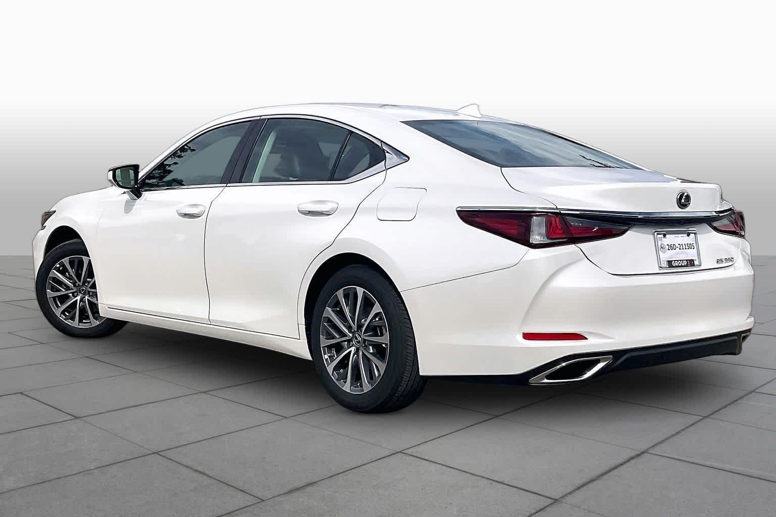 Used 2025 Eminent White Pearl Lexus  image 11