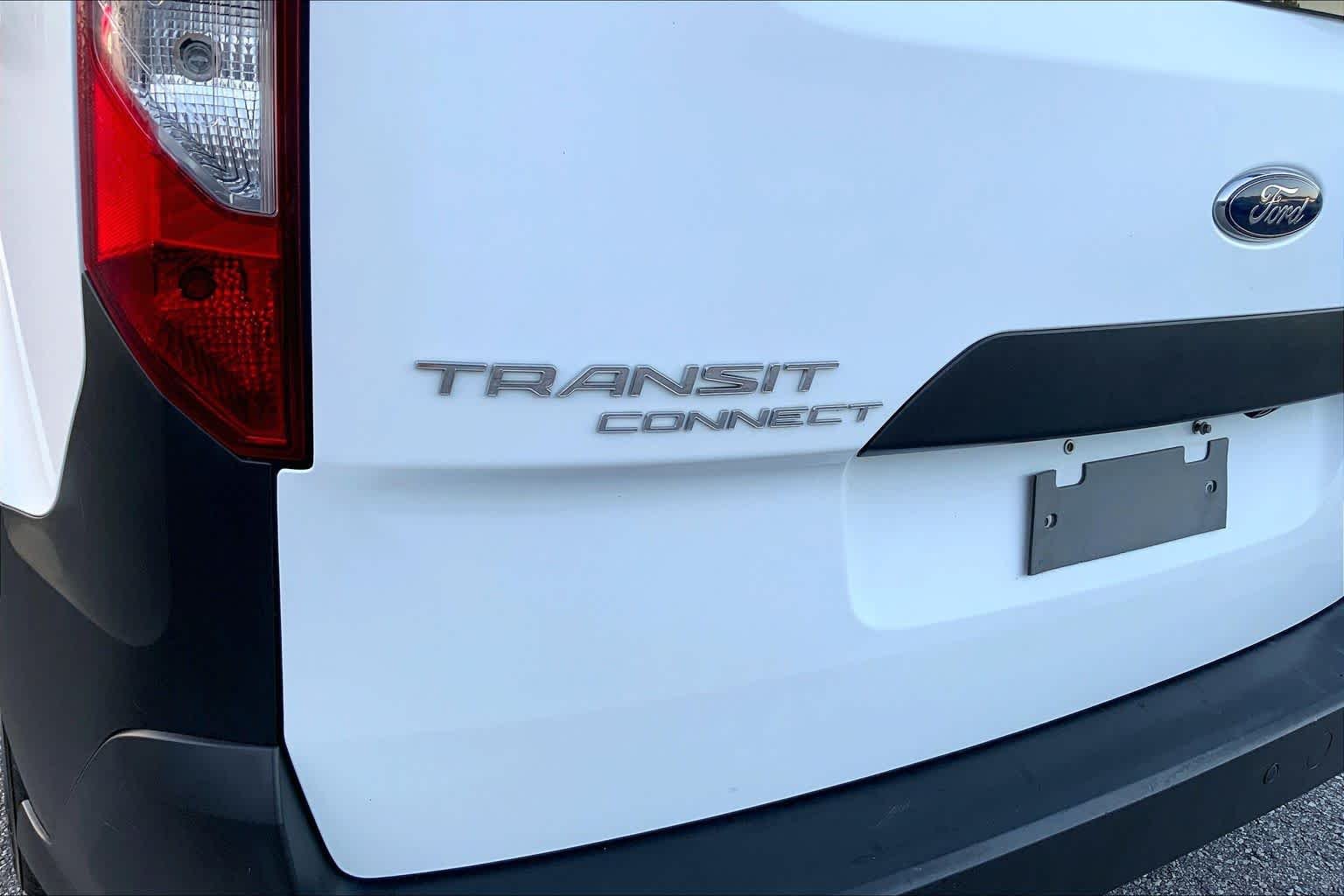 Used 2020 Frozen White Ford XL image 30