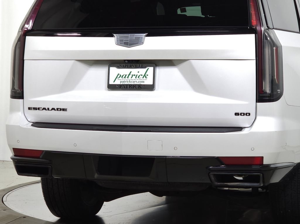 Used 2022 White Cadillac Sport image 7
