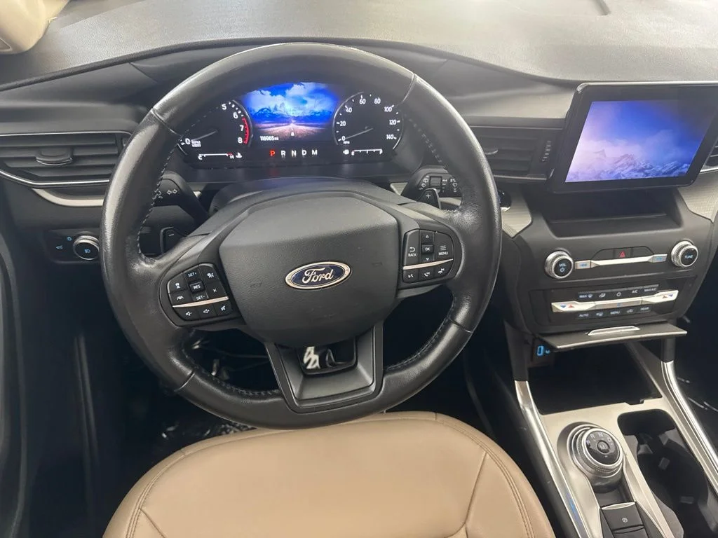 Used 2020 White Ford XLT image 26