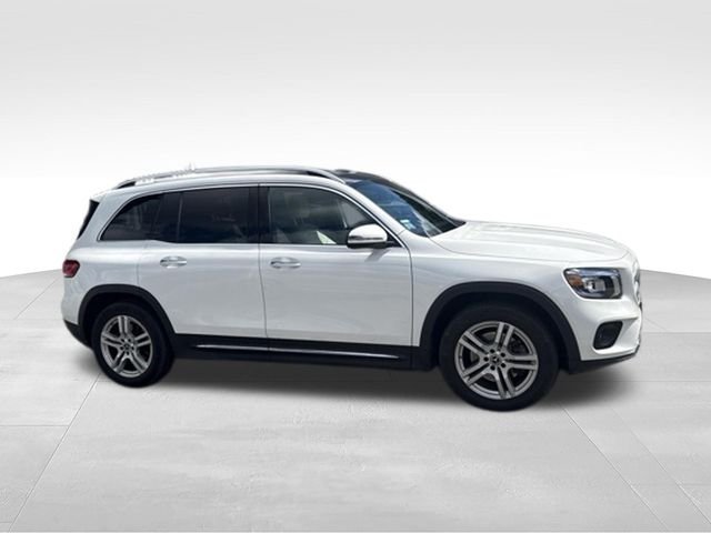 Used 2021  Mercedes-Benz GLB 250 image 5