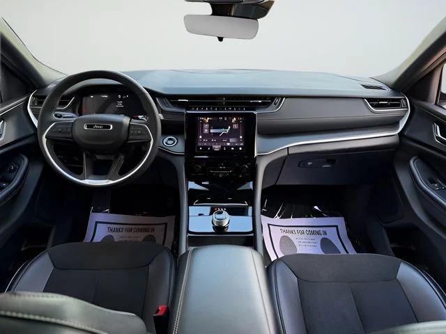 Used 2025 Silver Jeep Altitude image 24