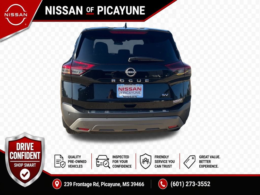 Used 2023 Black Nissan SV image 4