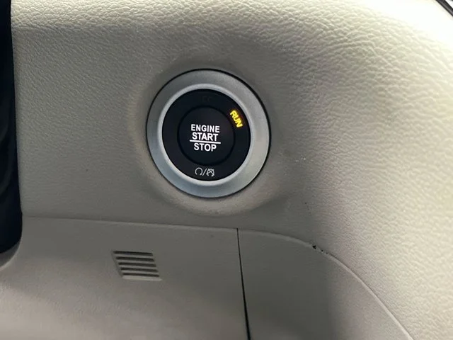 Used 2024 Silver Mist Clearcoat Chrysler Touring L image 20