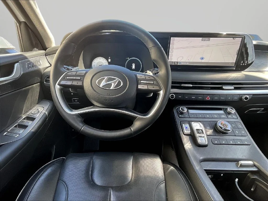 Used 2023 White Hyundai Limited image 10
