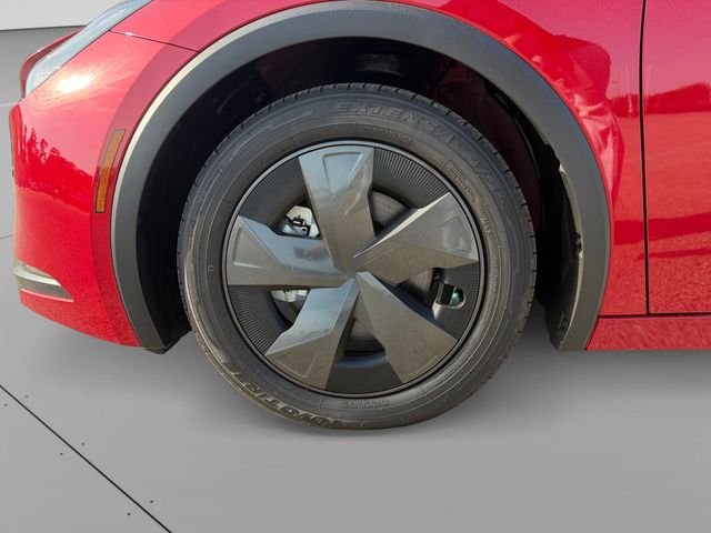 2026 Toyota Prius Plug-in Hybrid SE - Photo 9