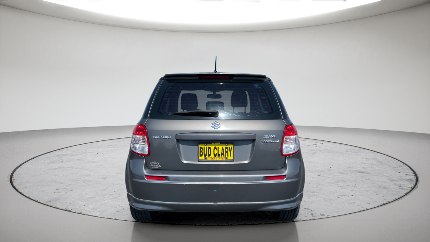 Used 2012 Gray Suzuki Base image 5