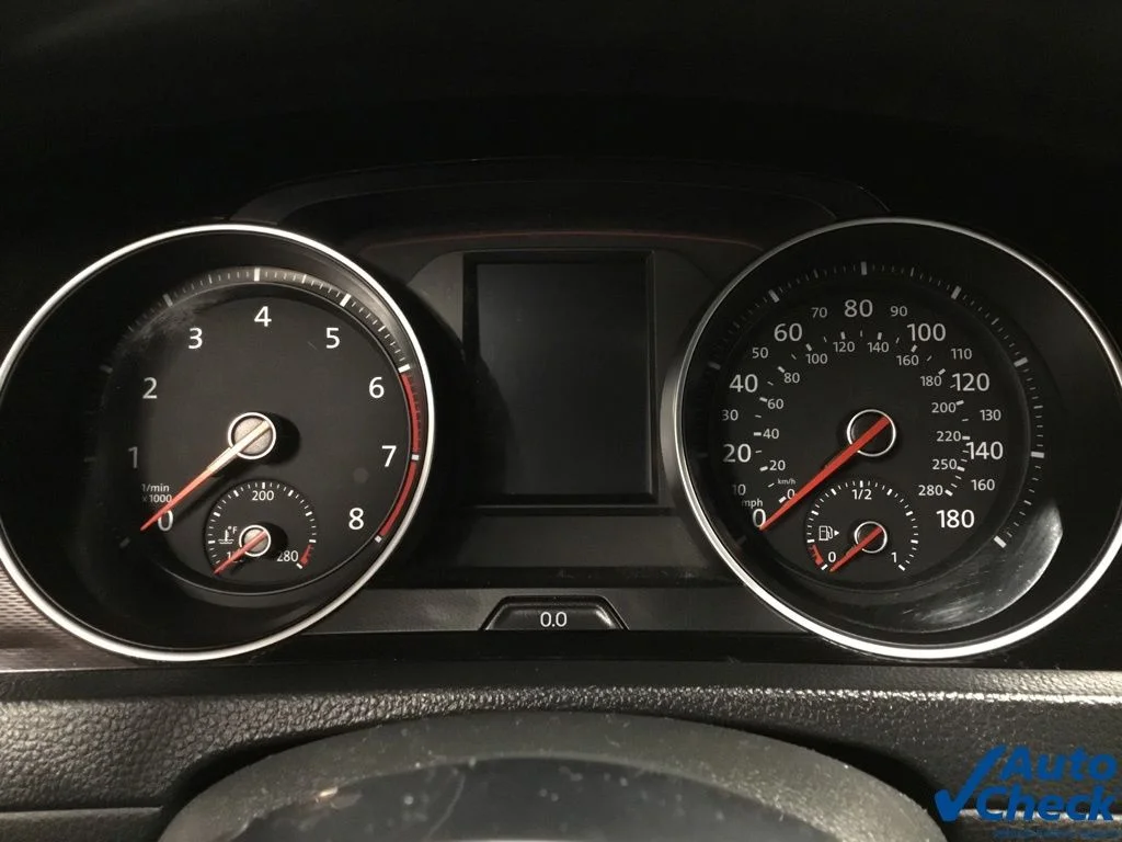 Used 2015 Red Volkswagen 2.0T SE image 47