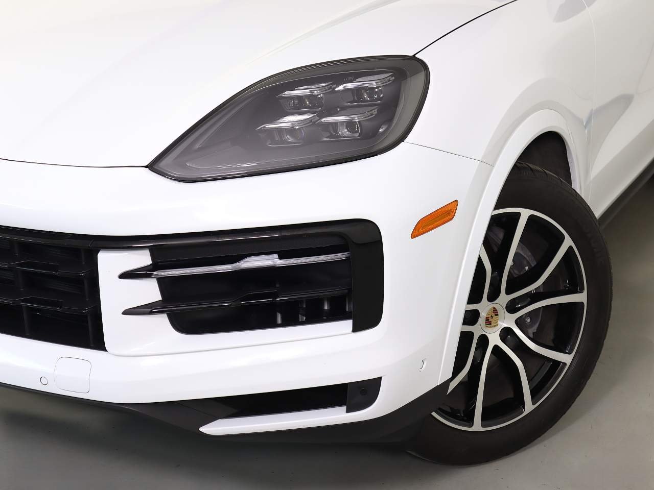 Certified Used 2025 White Porsche  image 12