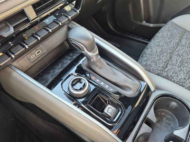 Used 2024 Summit White Chevrolet ZR2 image 27