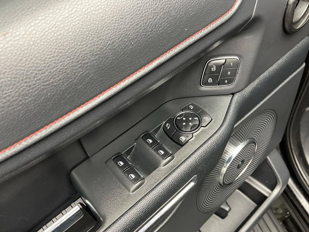 Used 2022 Black Ford Limited image 11
